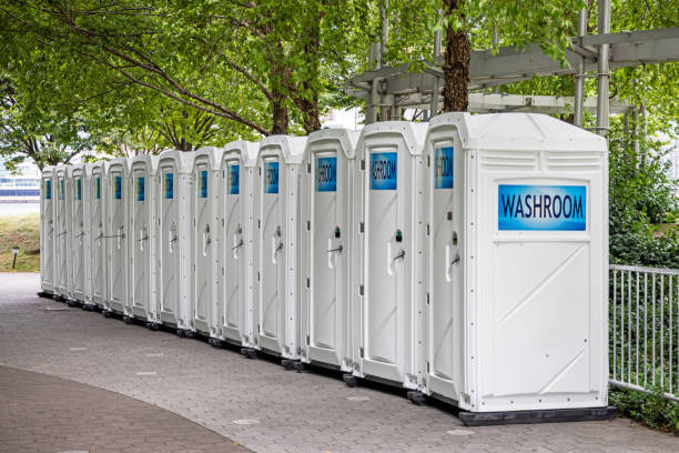 Best Porta potty delivery and setup  in Fort Lewis, WA